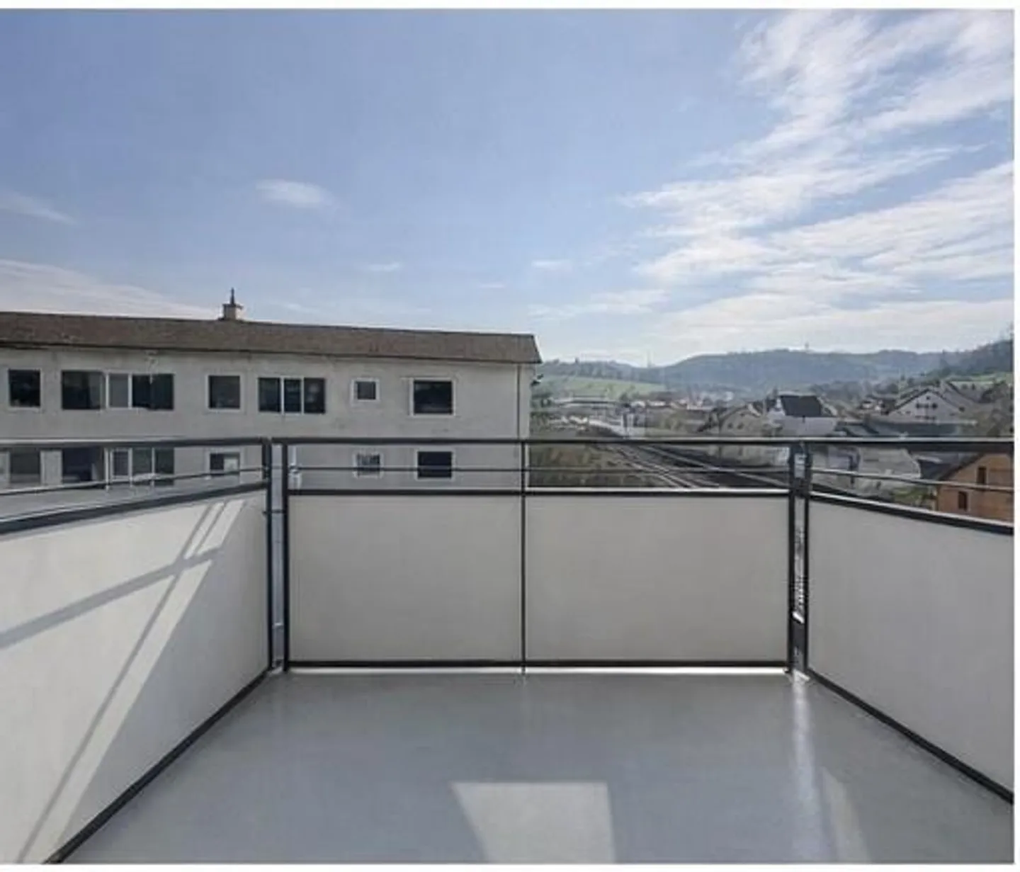 Familienfreundliche Wohnung mit Garage - Foto 4 von 8