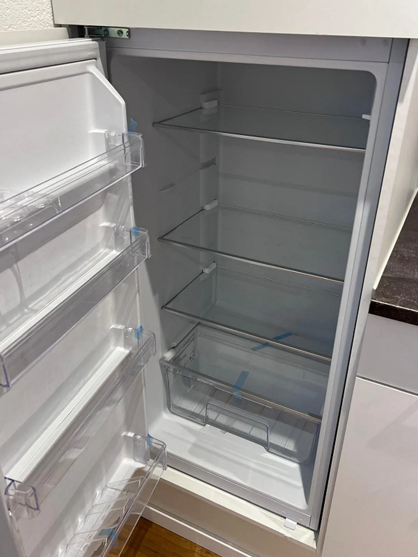 Renovated 2.5 Room Apartment in the Village Center - Photo 5 of 13