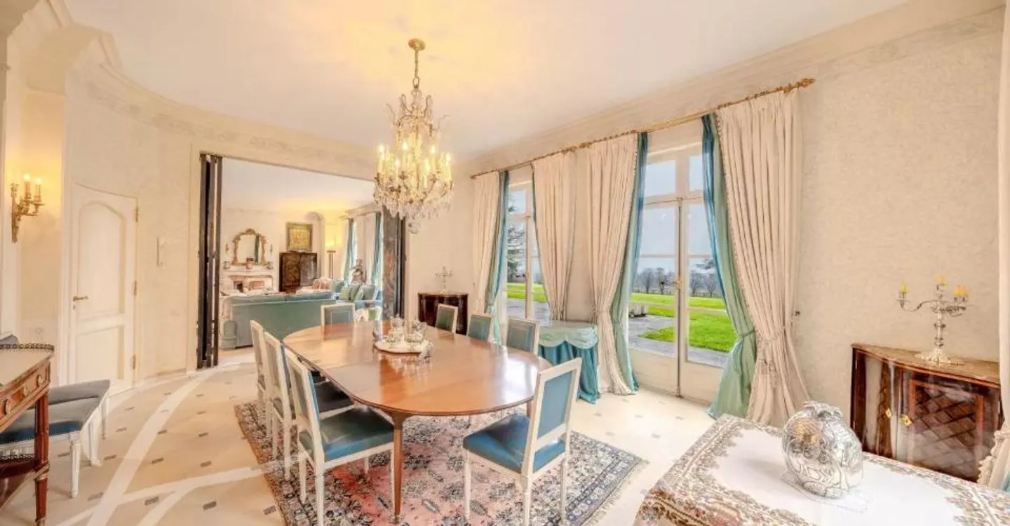 EXCLUSIVELY? Exceptional master residence 20 minutes from Geneva - Photo 5 of 13