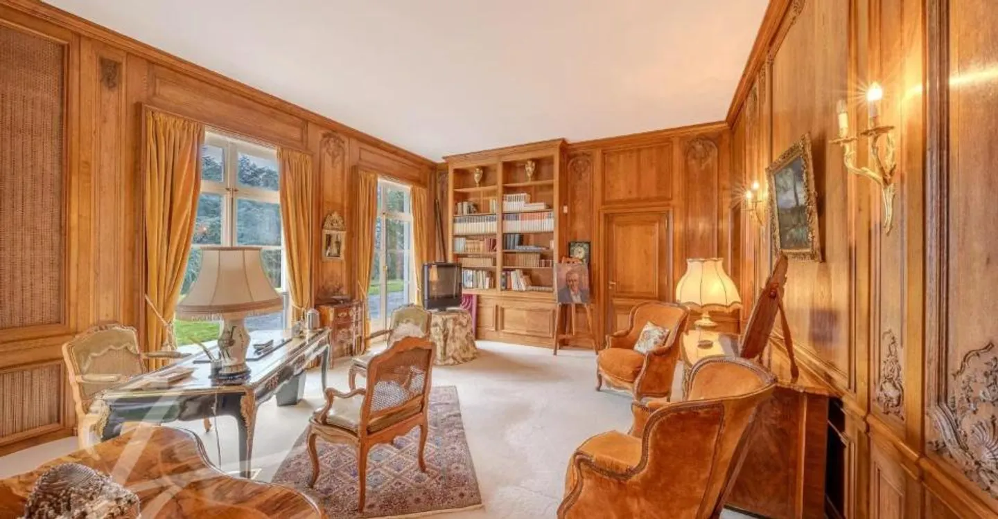 EXCLUSIVELY? Exceptional master residence 20 minutes from Geneva - Photo 6 of 13