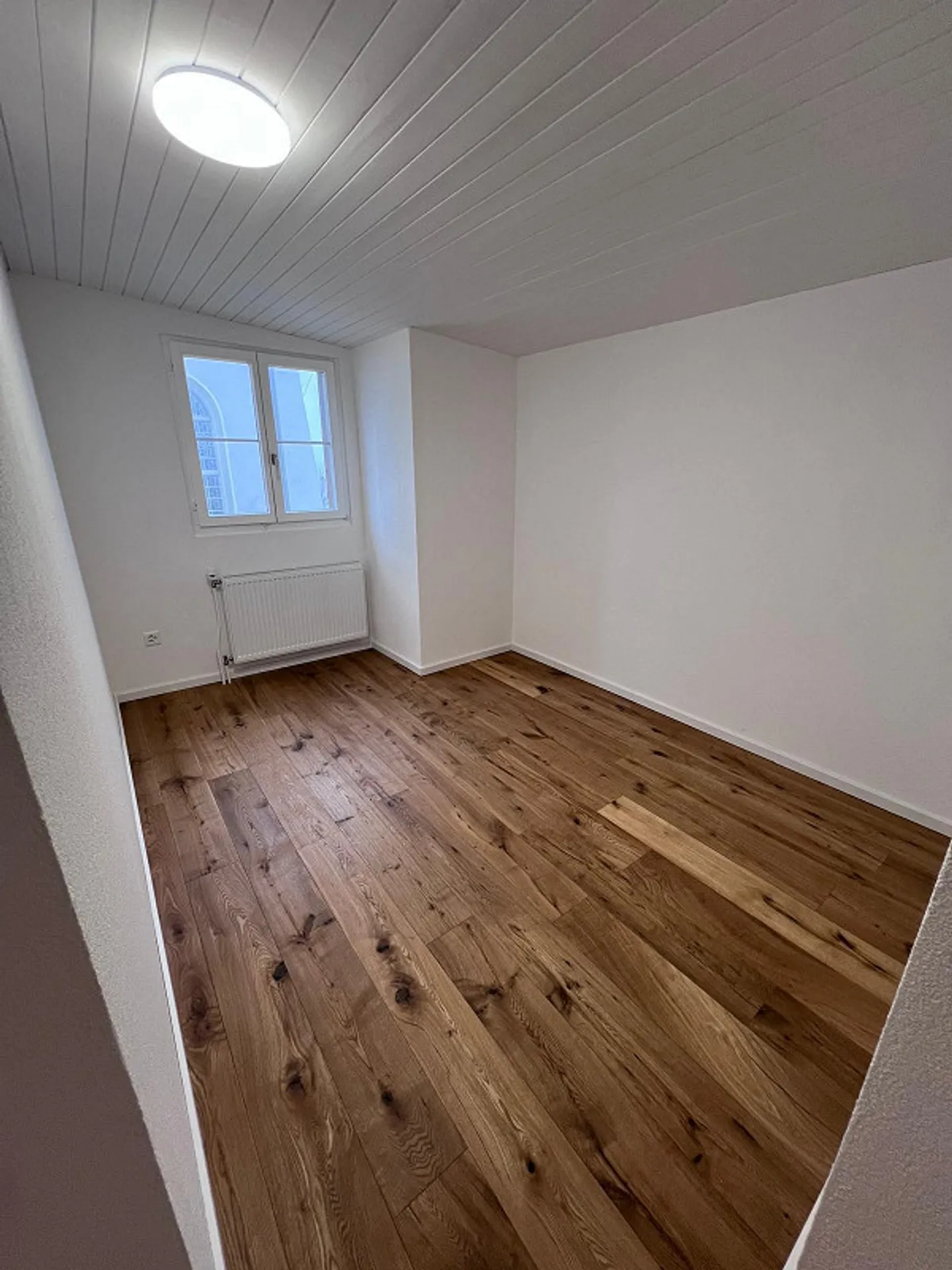 Renovated 2.5 Room Apartment in the Village Center - Photo 10 of 13