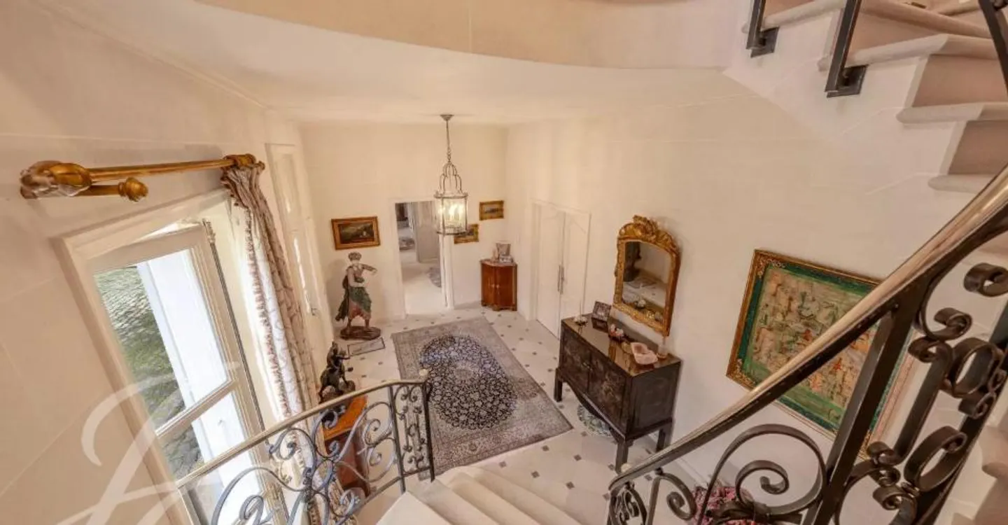 EXCLUSIVELY? Exceptional master residence 20 minutes from Geneva - Photo 7 of 13