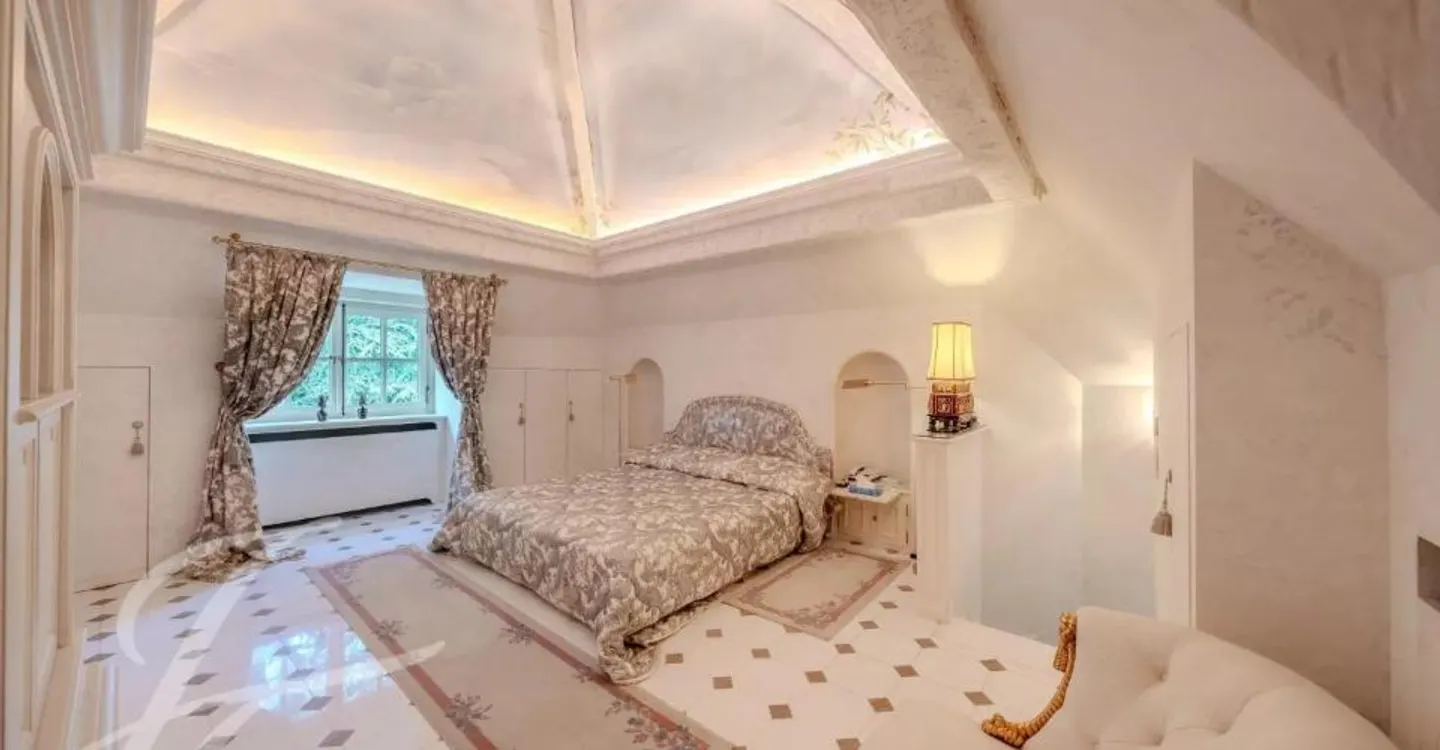 EXCLUSIVELY? Exceptional master residence 20 minutes from Geneva - Photo 8 of 13