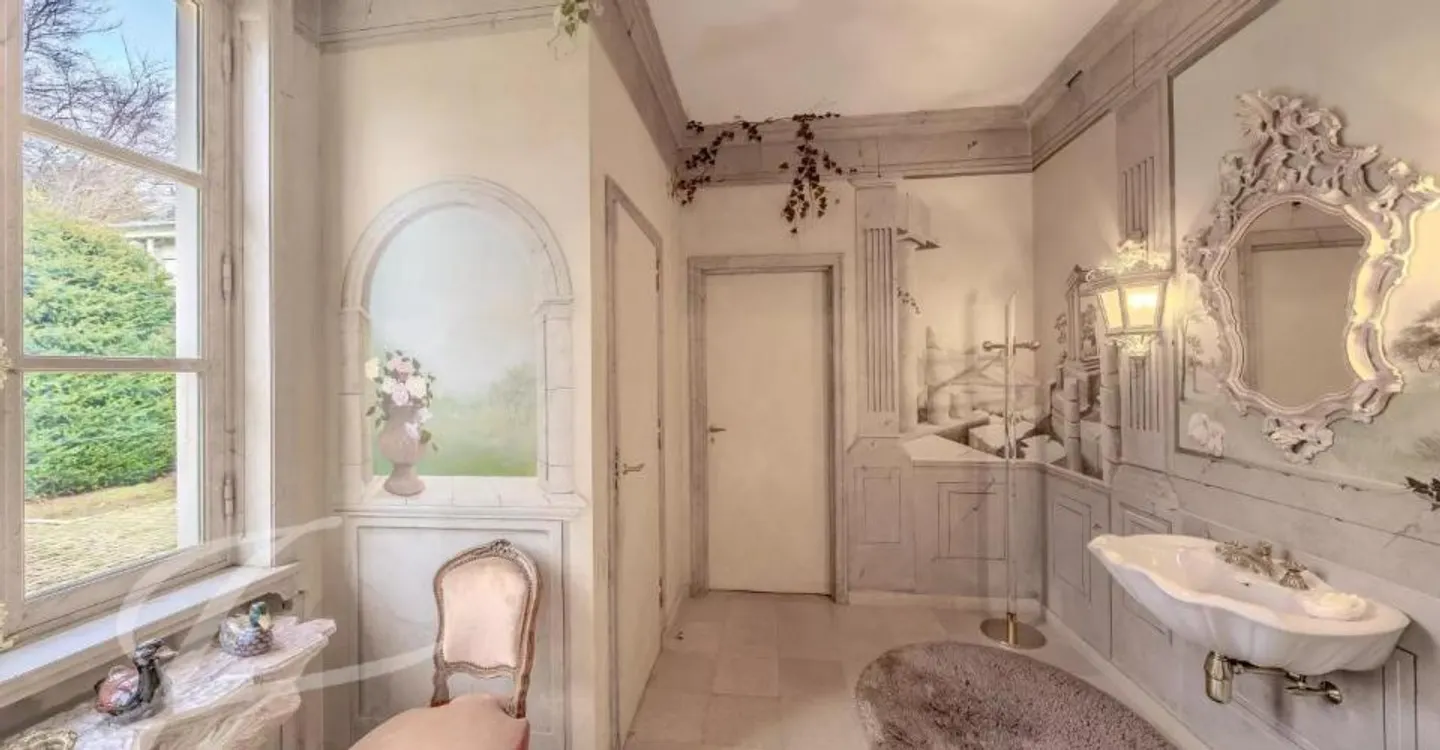 EXCLUSIVELY? Exceptional master residence 20 minutes from Geneva - Photo 10 of 13