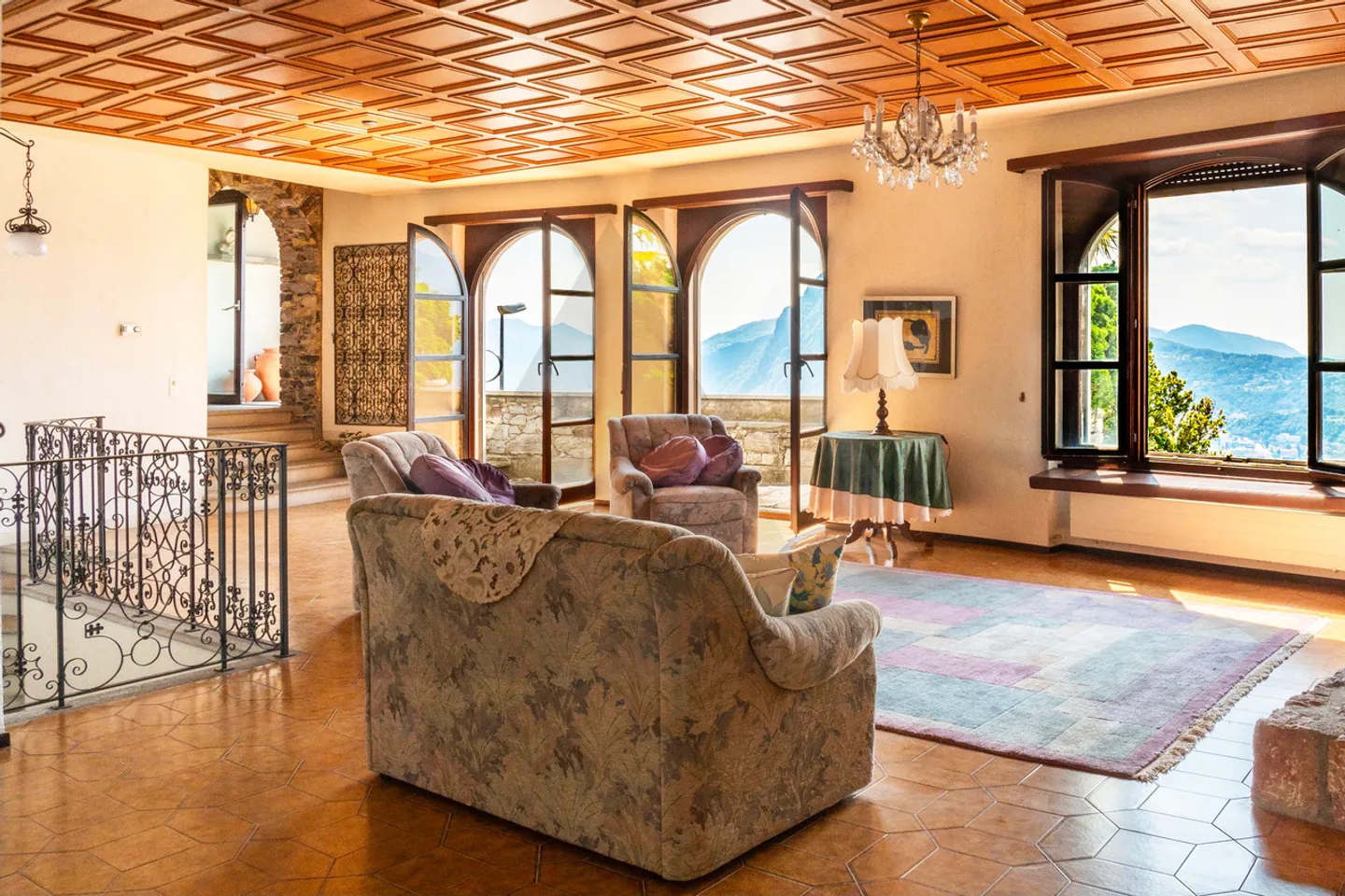CASA STORICA DA RISTRUTTURARE CON PROGETTO E  VISTA LAGO - Foto 8 di 13