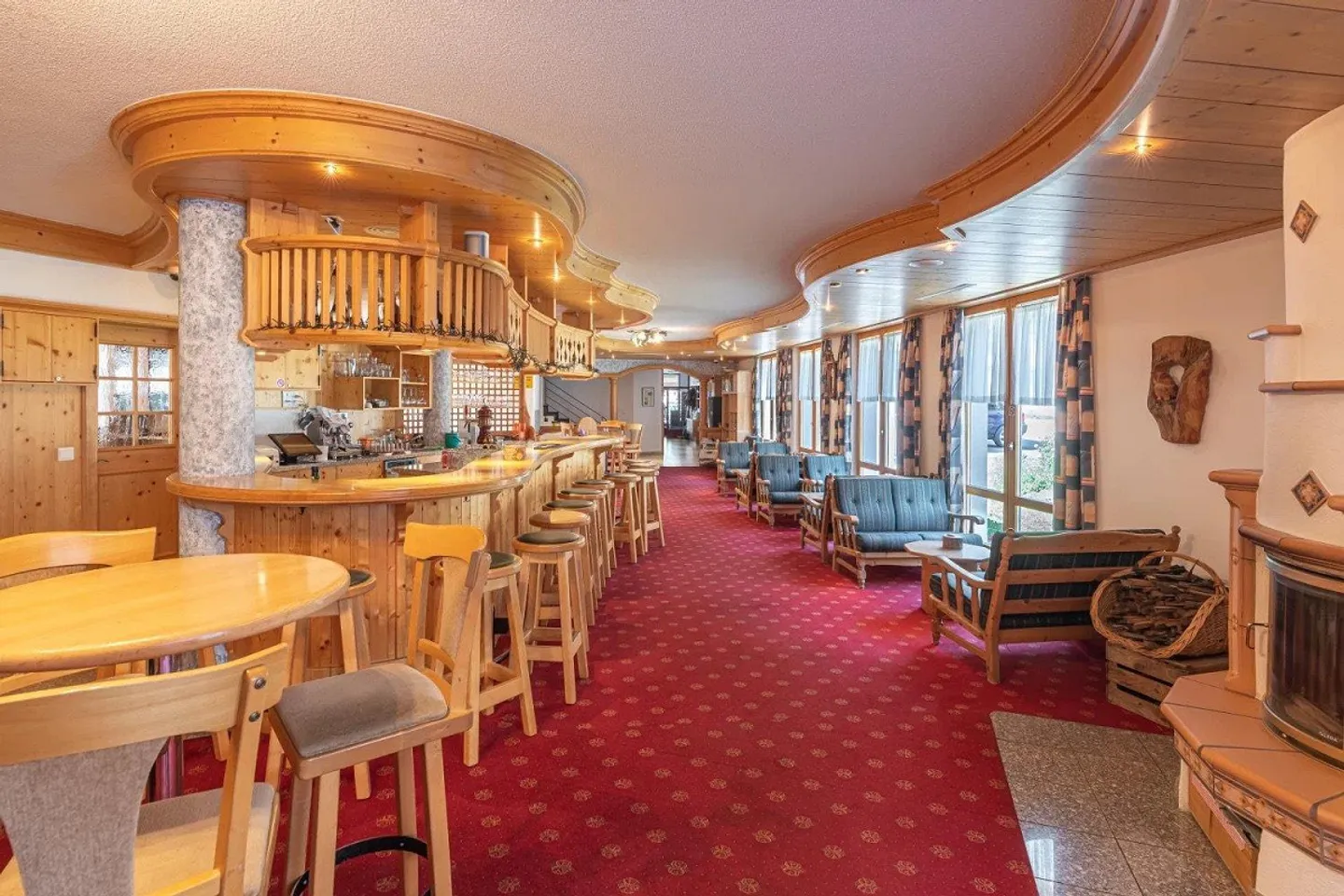Hôtel-resort élégant avec charme alpin - Opportunité d'investissement unique... - Photo 6 sur 11