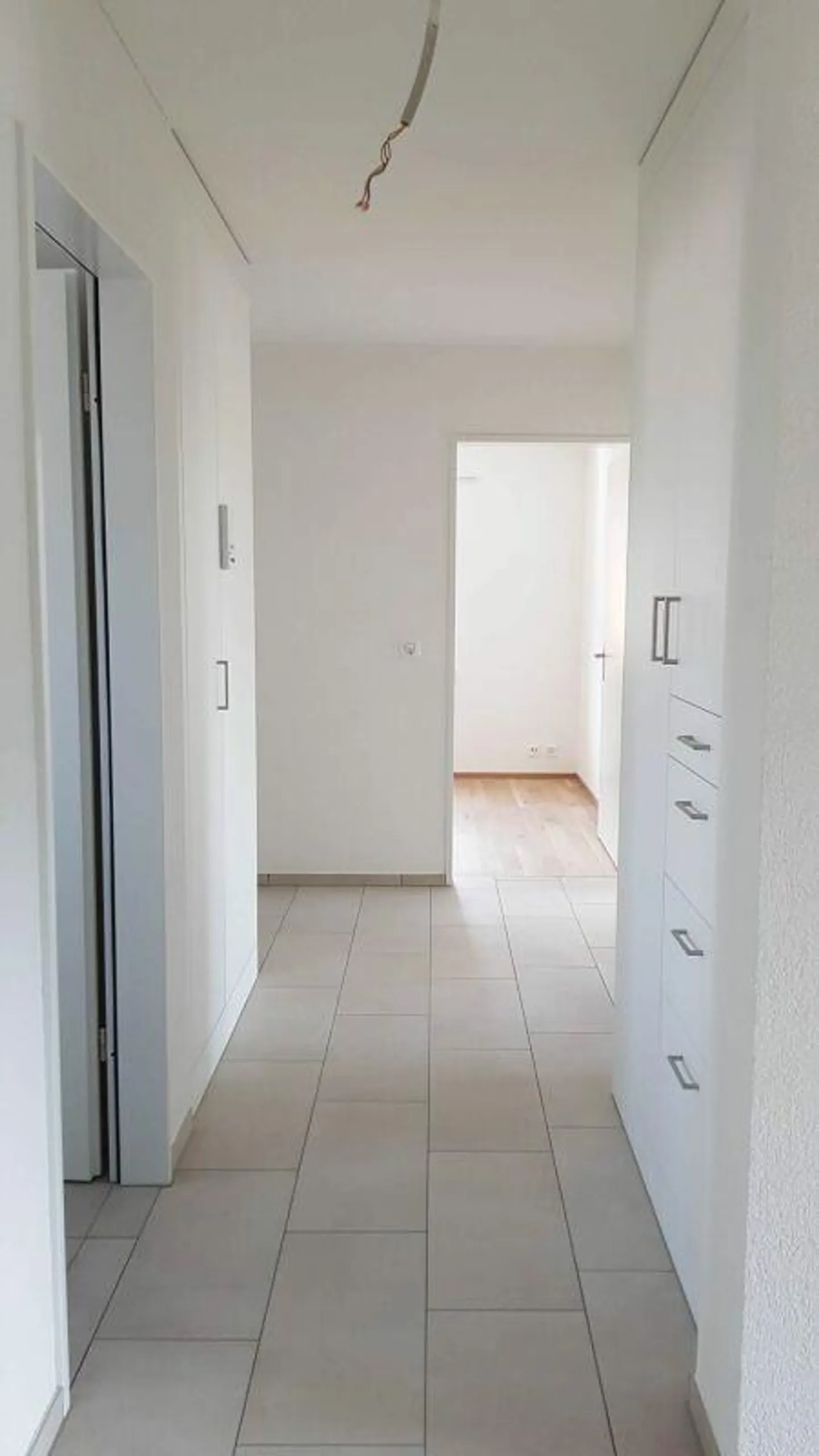 Ampio appartamento di 4,5 stanze nel centro di Flums - Foto 6 di 13