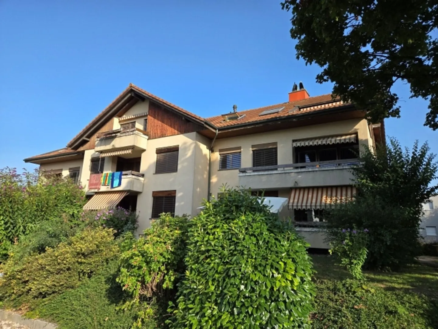 «Grosszügige 5.5-Zimmer-Wohnung in Worben» - Foto 1 von 8