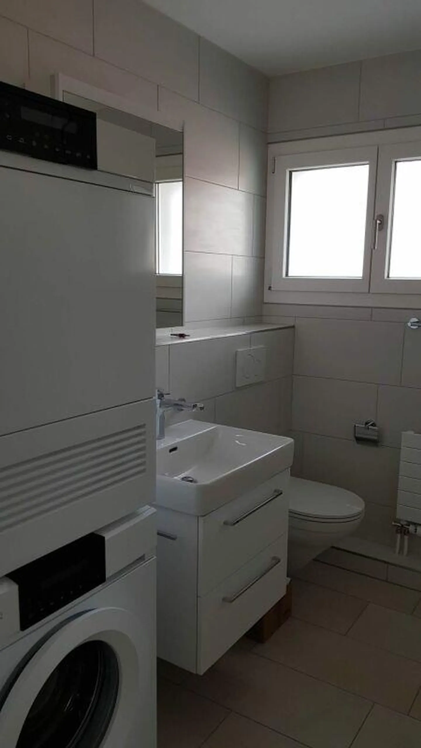Ampio appartamento di 4,5 stanze nel centro di Flums - Foto 8 di 13