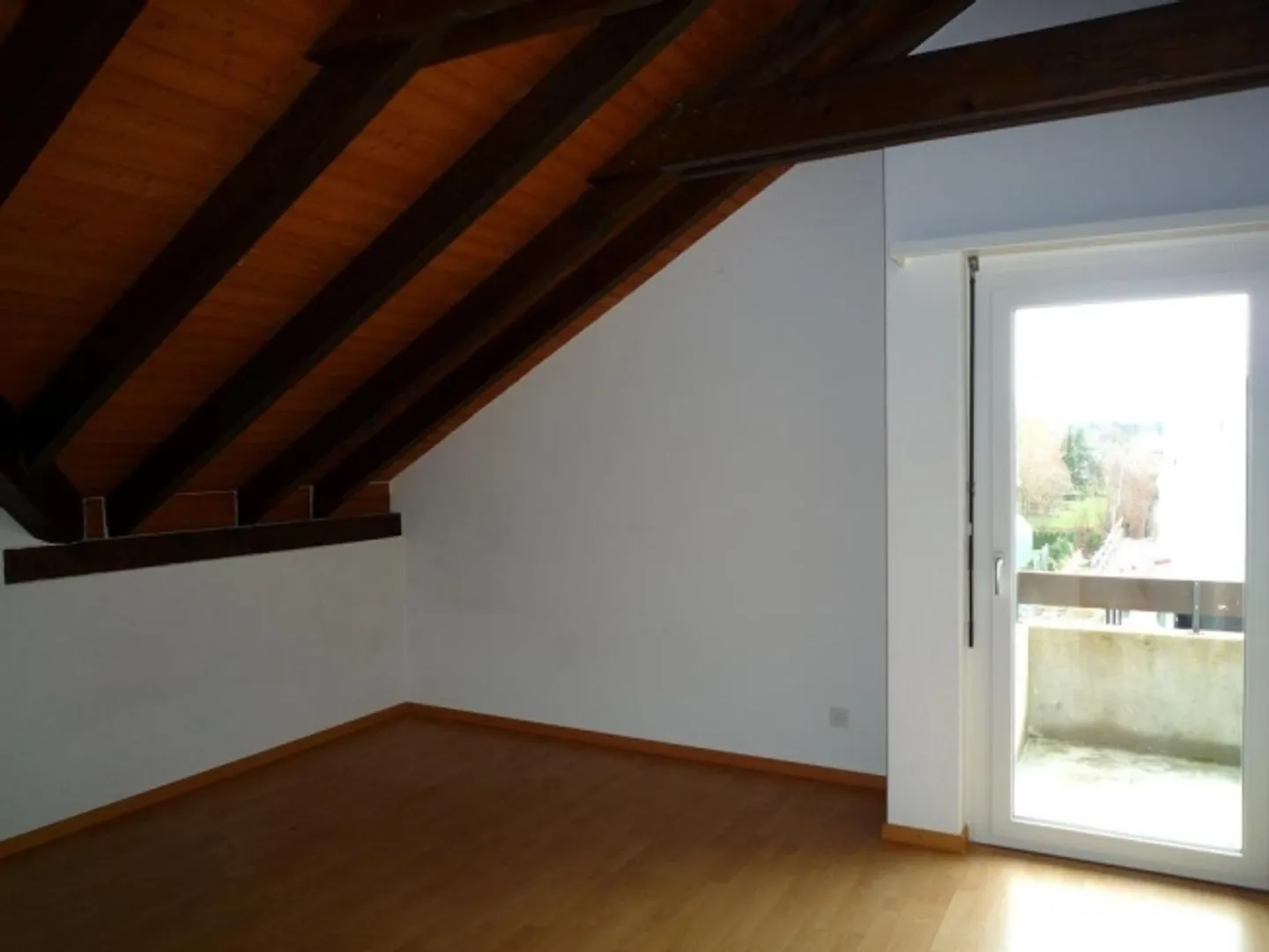 «Grosszügige 5.5-Zimmer-Wohnung in Worben» - Foto 7 von 8