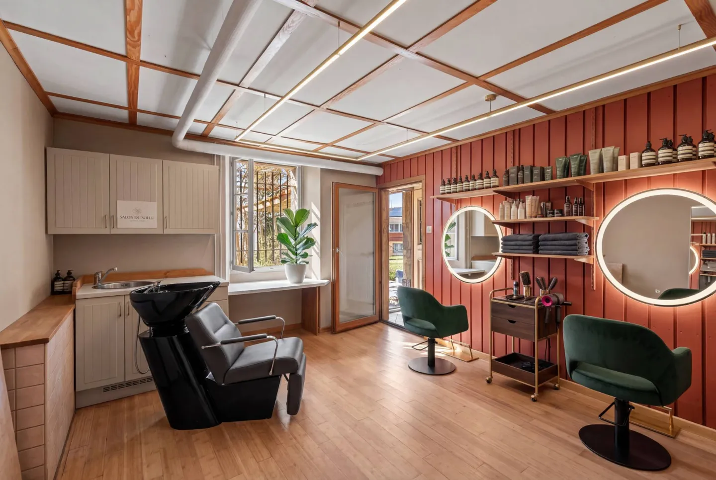 Dorfhaus mit großem Potenzial, ideal für Selbständige - Foto 4 von 10