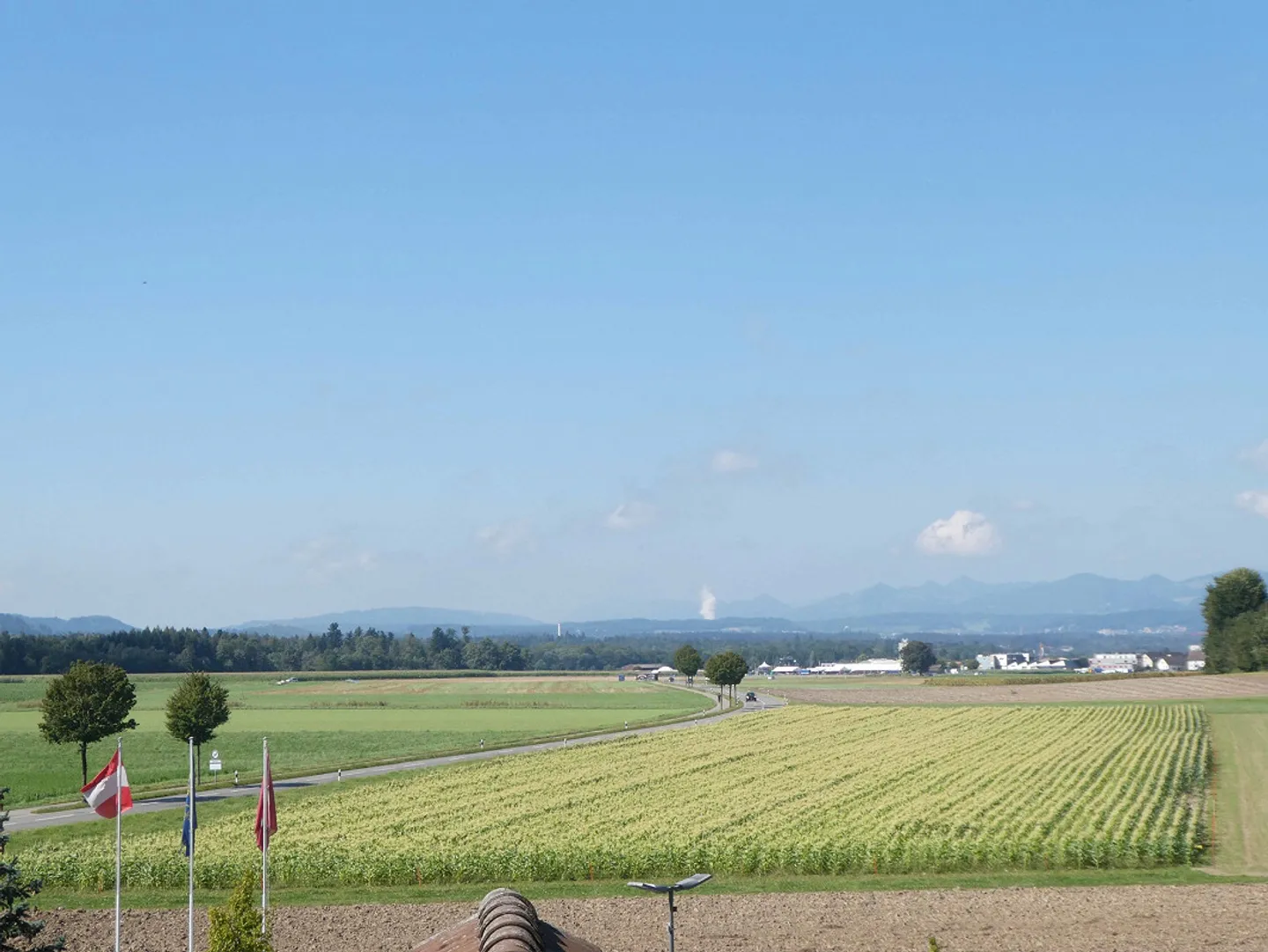 Schöne 3 1/2 Zimmer Dachwohnung zu vermieten - Foto 1 von 11