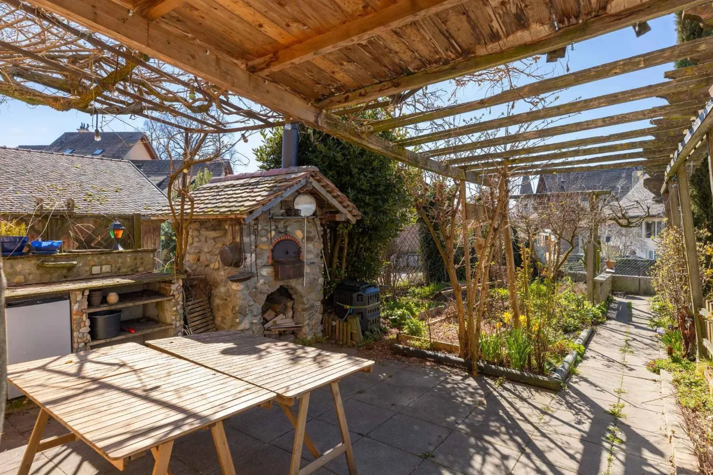 Dorfhaus mit großem Potenzial, ideal für Selbständige - Foto 10 von 10