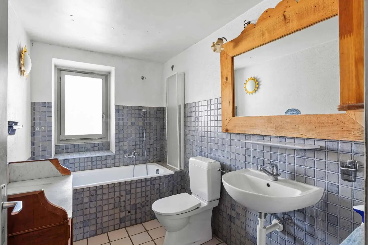 Dorfhaus mit großem Potenzial, ideal für Selbständige - Foto 8 von 10