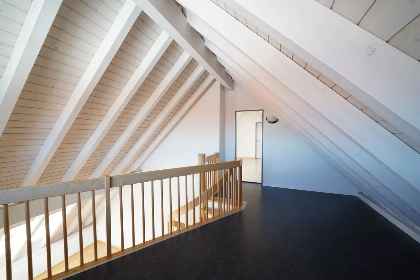 Bella, luminosa e soleggiata maisonette di 4,5 stanze - Foto 6 di 11