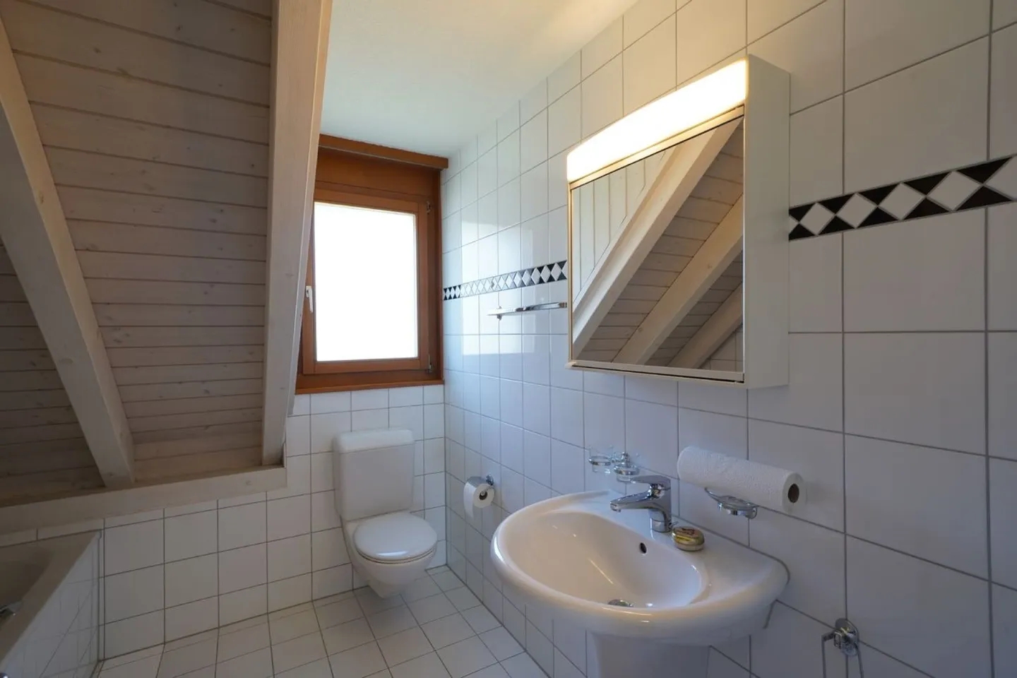 Bella, luminosa e soleggiata maisonette di 4,5 stanze - Foto 8 di 11