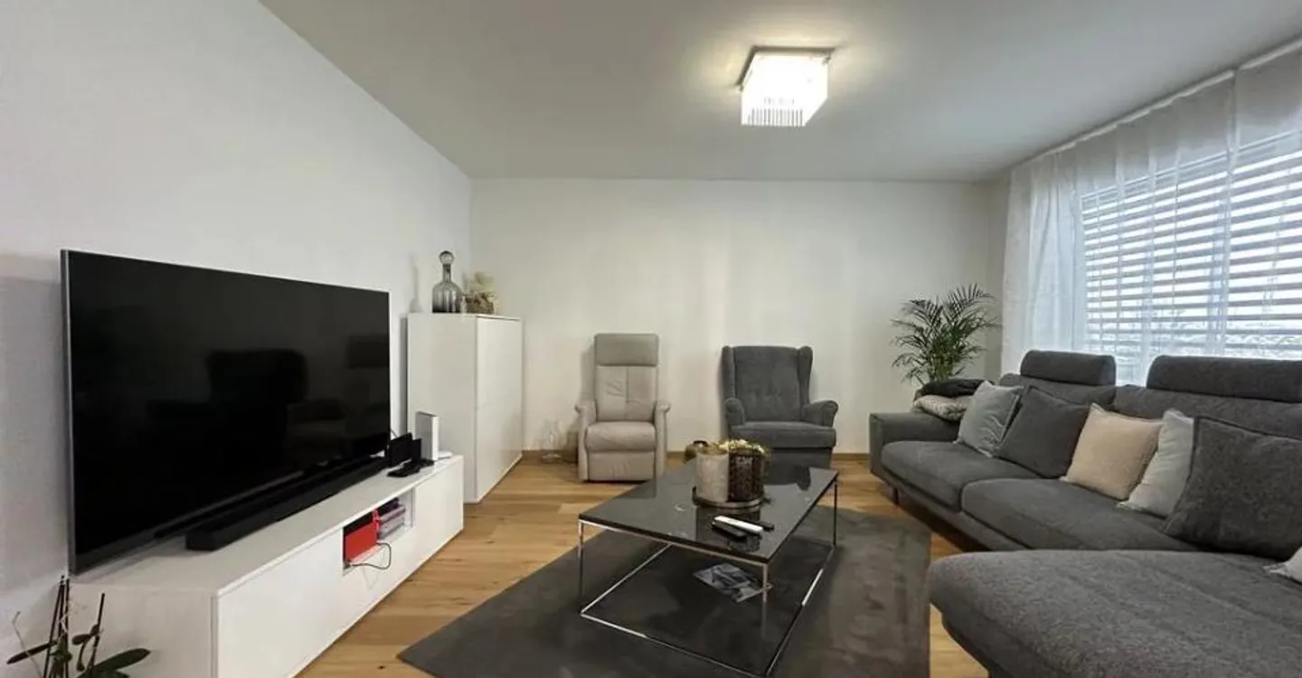 Appartement au rez-de-chaussée - Photo 1 sur 10