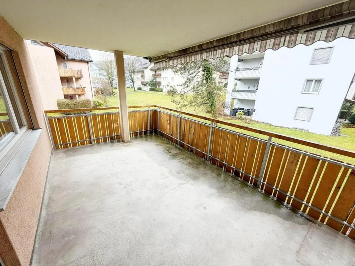 Charming 4.5-room apartment with terrace and fireplace in a quiet location - Photo 12 of 12