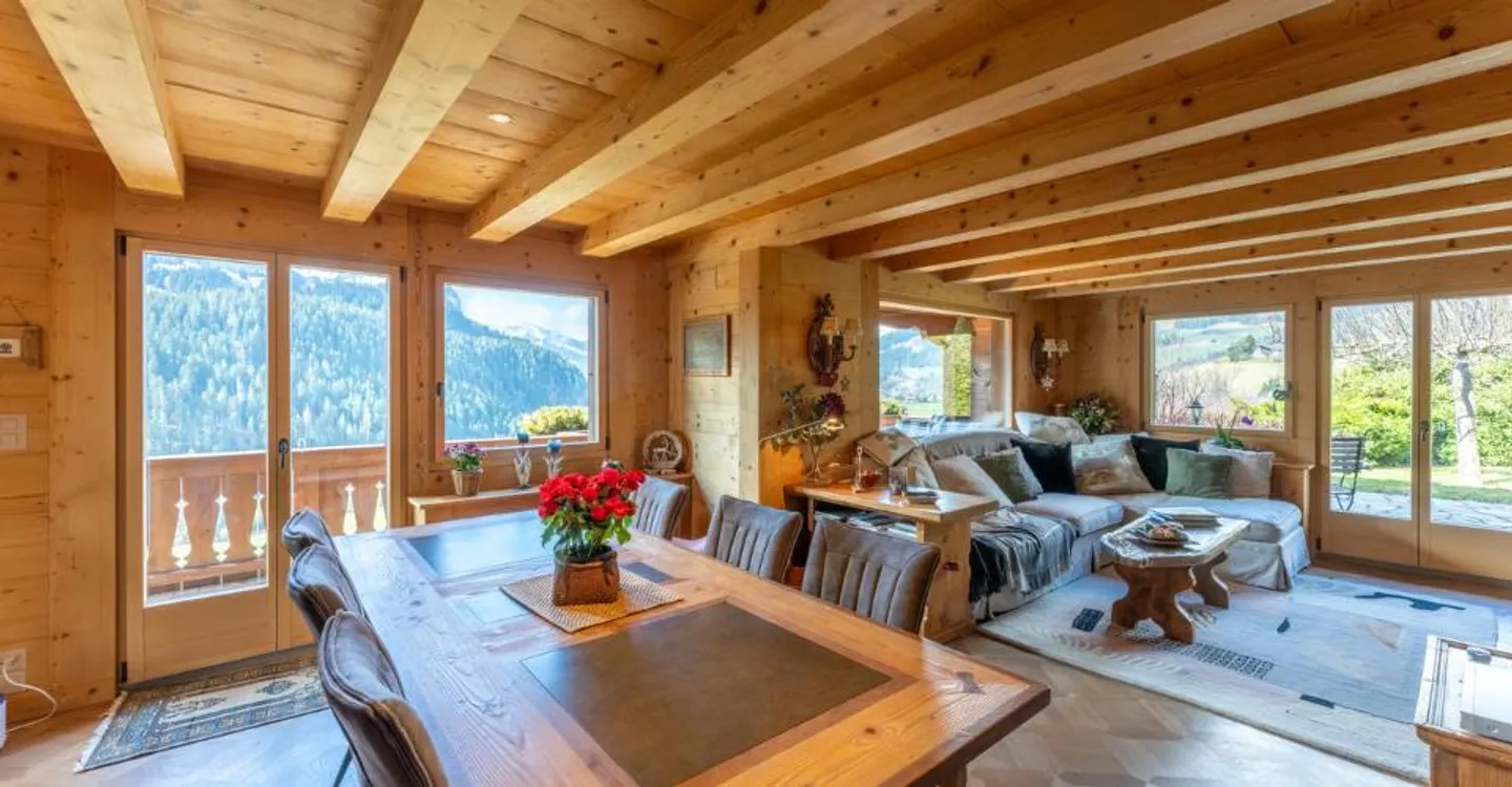 Les Granges - Family Chalet with Stunning Views - Photo 2 of 13