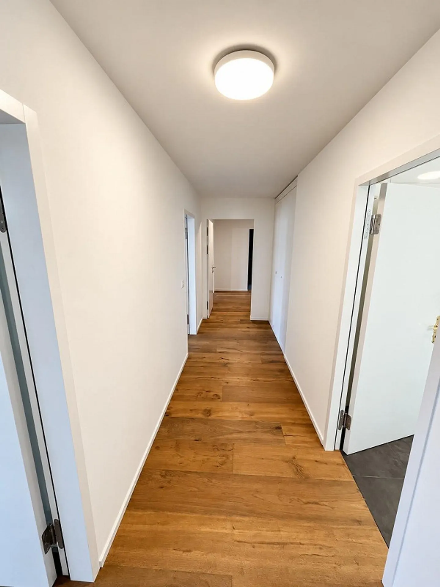 Wohnen mit Weitblick  sanierte 5-Zimmer-Wohnung mit unverbaubarer 1... - Photo 11 of 13