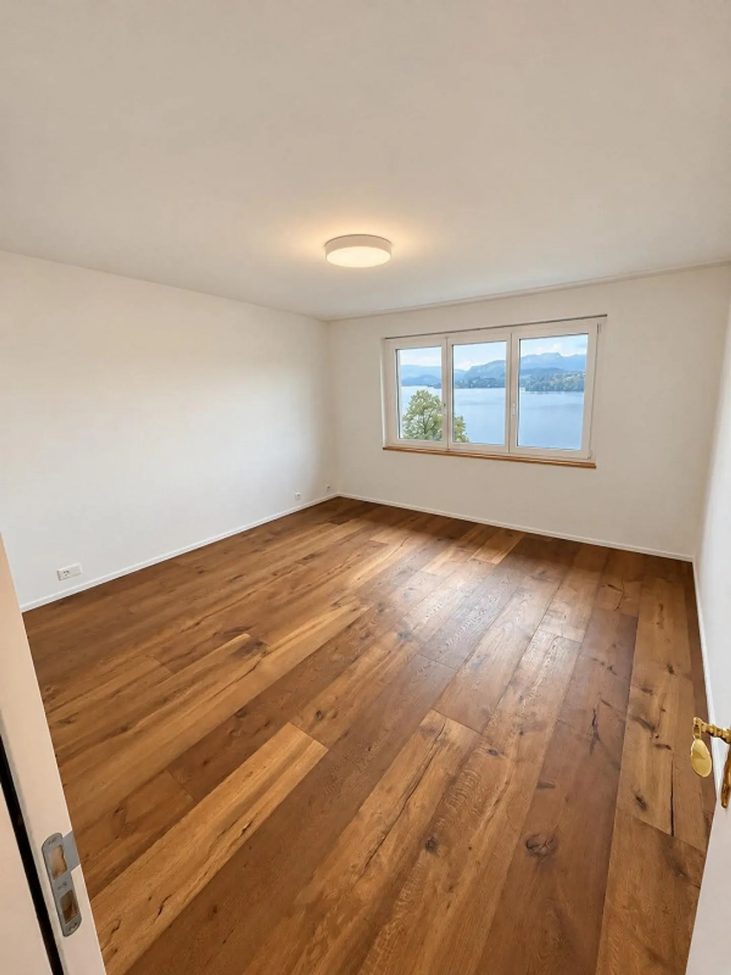Wohnen mit Weitblick  sanierte 5-Zimmer-Wohnung mit unverbaubarer 1... - Photo 12 of 13