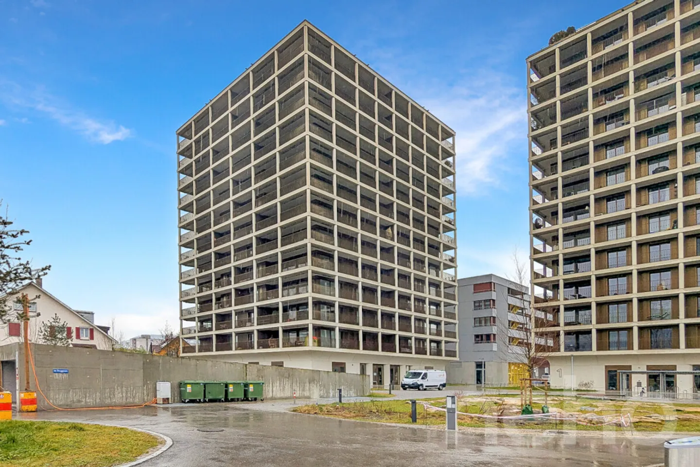 Bright 3.5-Room Apartment - Photo 1 of 13