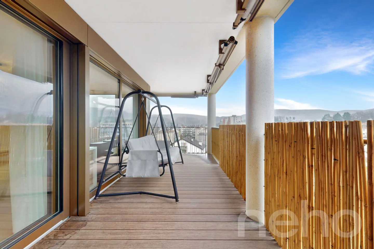 Bright 3.5-Room Apartment - Photo 2 of 13