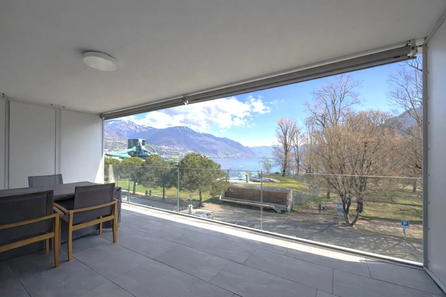 Locarno - elegante appartamento 3,5 locali con terrazza e vista lago-Residenza Parcolago - Foto 3 di 10