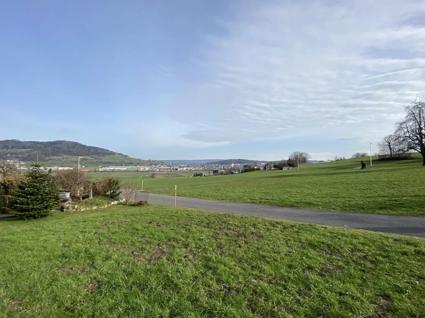 Plot with foresight - Photo 1 of 8