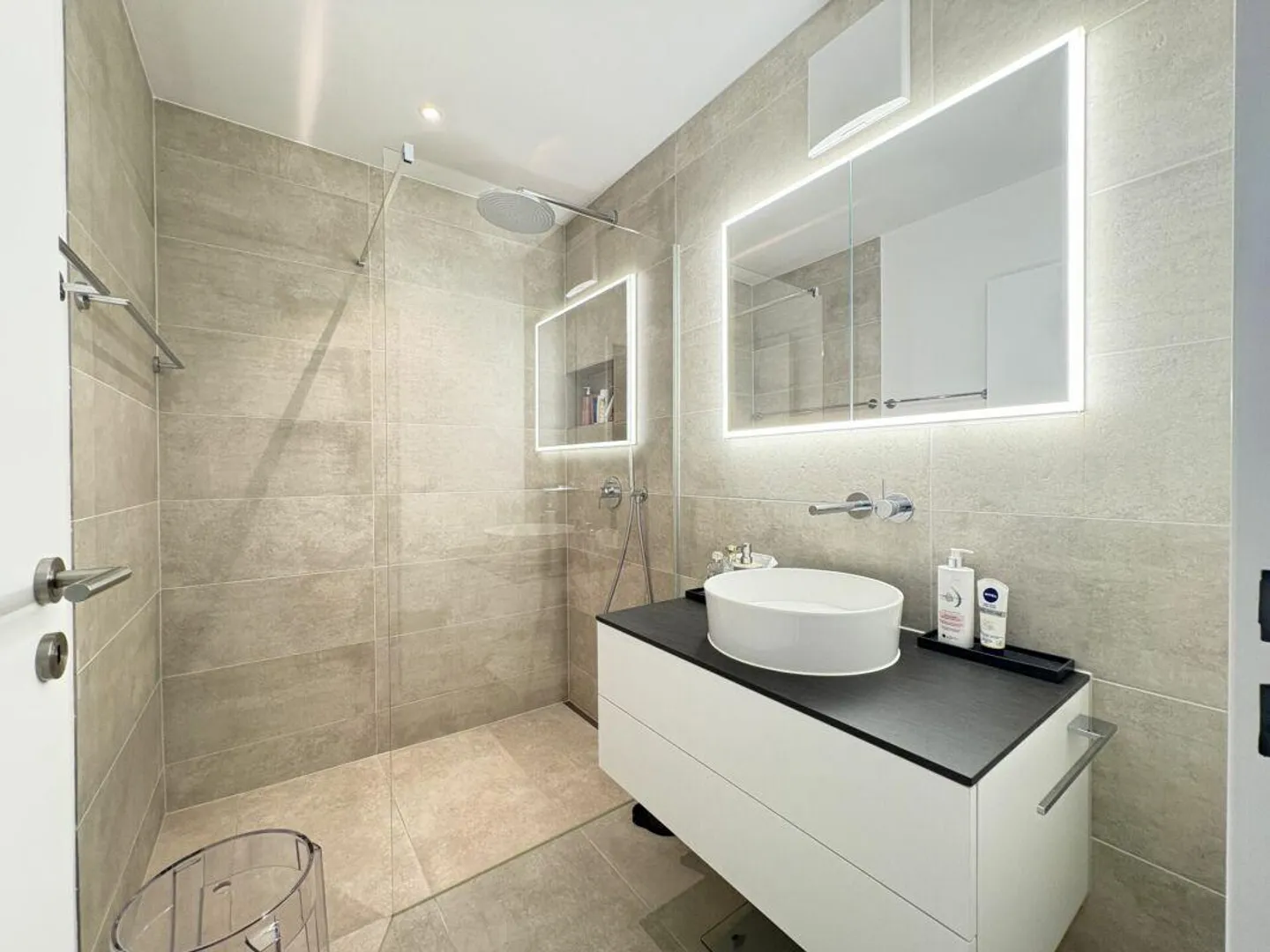 Locarno - elegante appartamento 3,5 locali con terrazza e vista lago-Residenza Parcolago - Foto 9 di 10