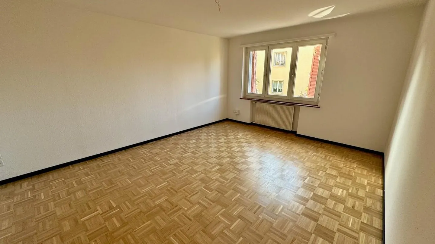 Renovated and spacious 6.5-room apartment in the Linden district - Photo 11 of 13
