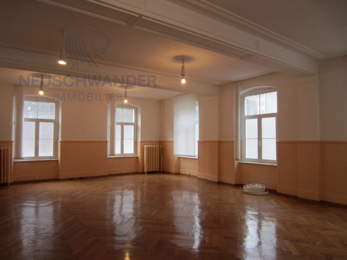 Very spacious and on a busy road - Photo 2 of 5