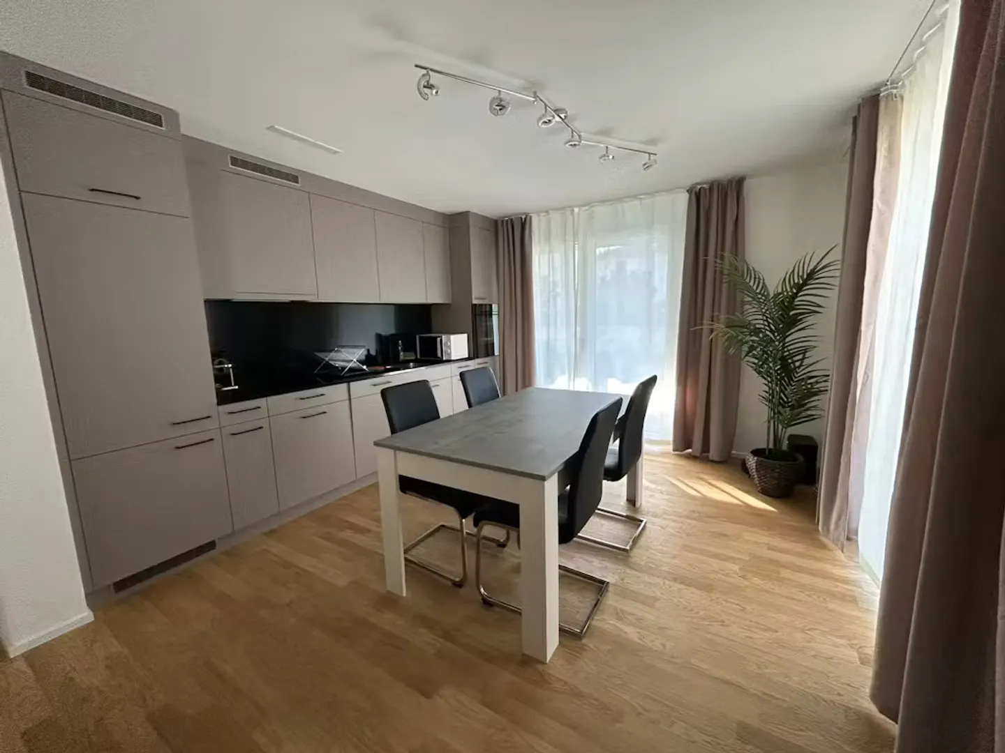Charmant appartement à Winterthur - Photo 2 sur 10