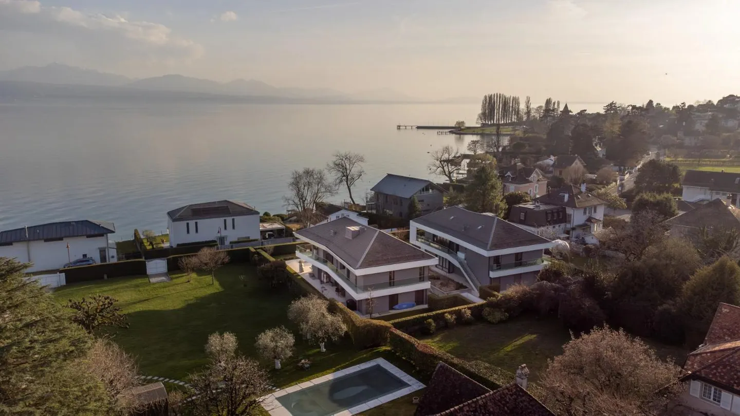 Appartement Élégant avec Vue Unique - Photo 4 sur 13