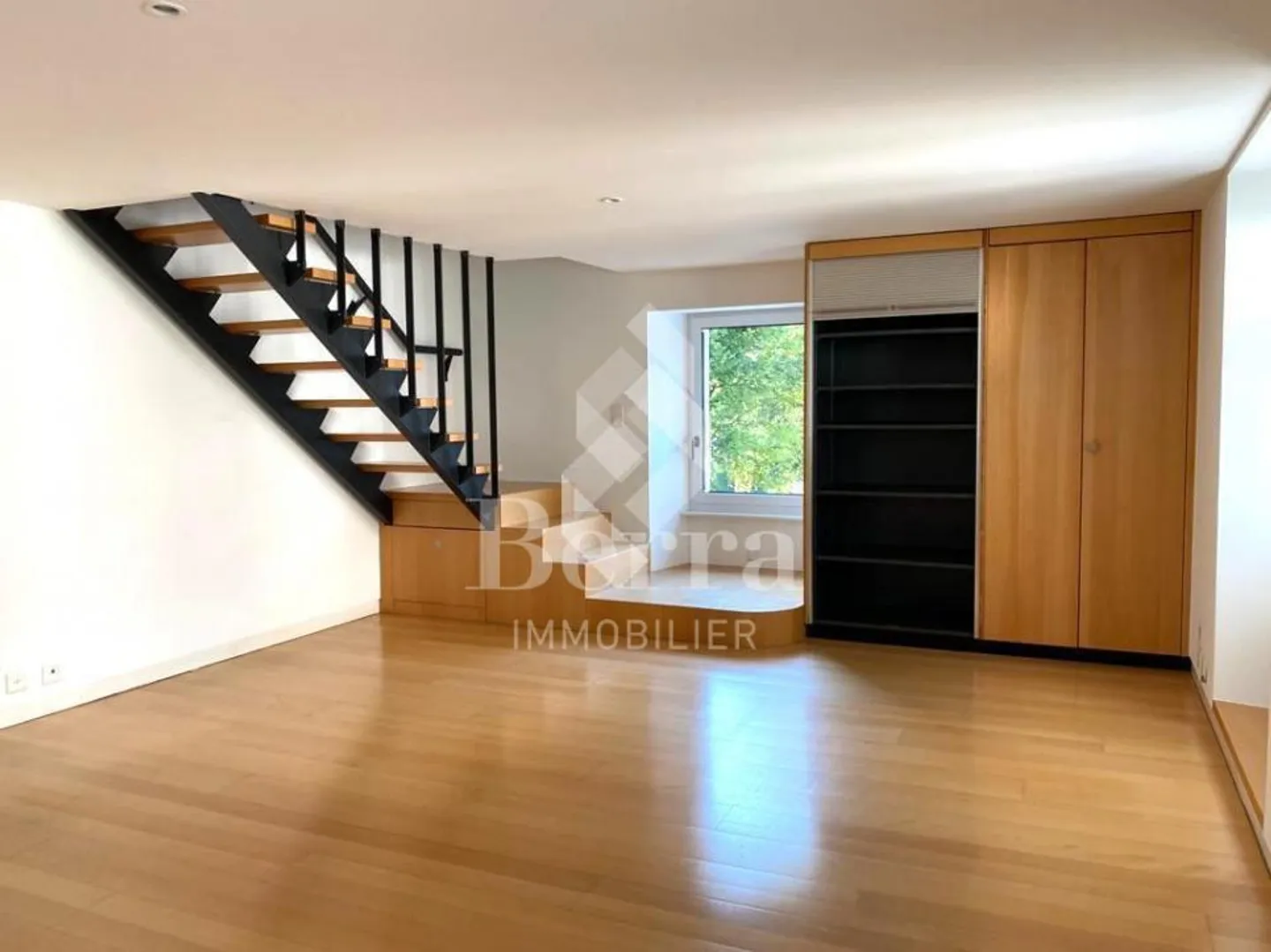 Appartement en duplex 3,5 pièces avec charme au centre de Martigny - Photo 2 sur 13