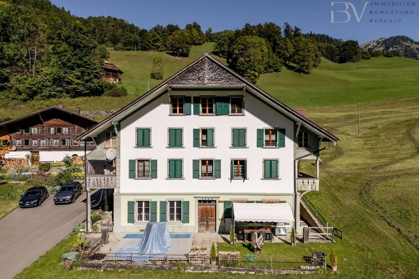 Casa trifamiliare con fienile - Foto 8 di 9
