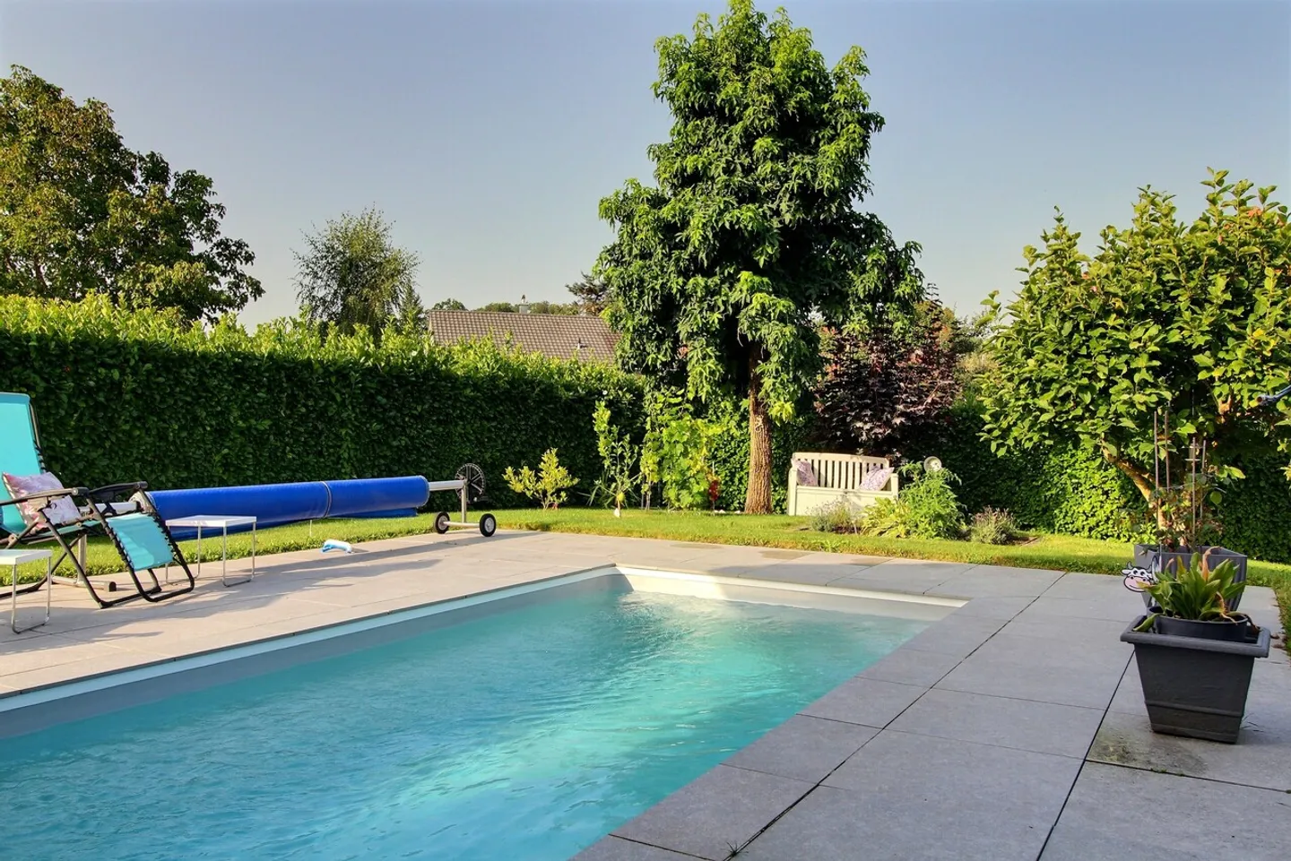 Elegant Family Villa with Pool - Photo 4 of 12