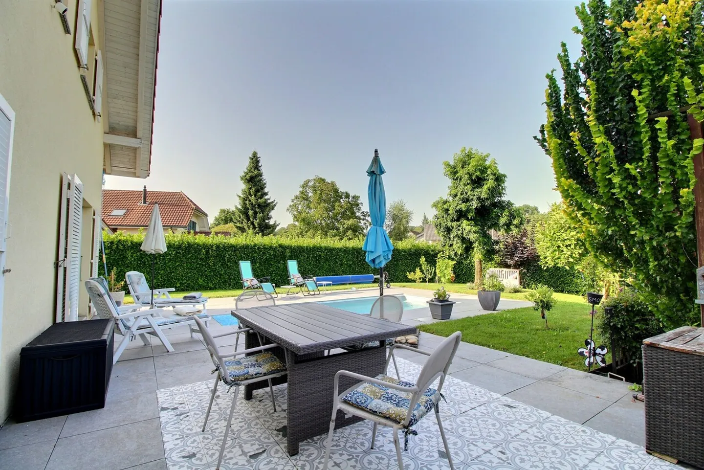 Elegant Family Villa with Pool - Photo 10 of 12