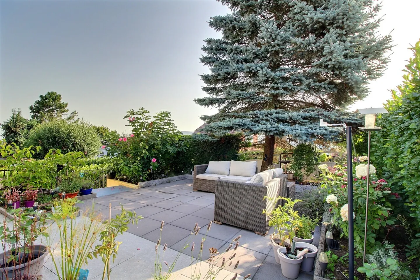 Elegant Family Villa with Pool - Photo 11 of 12