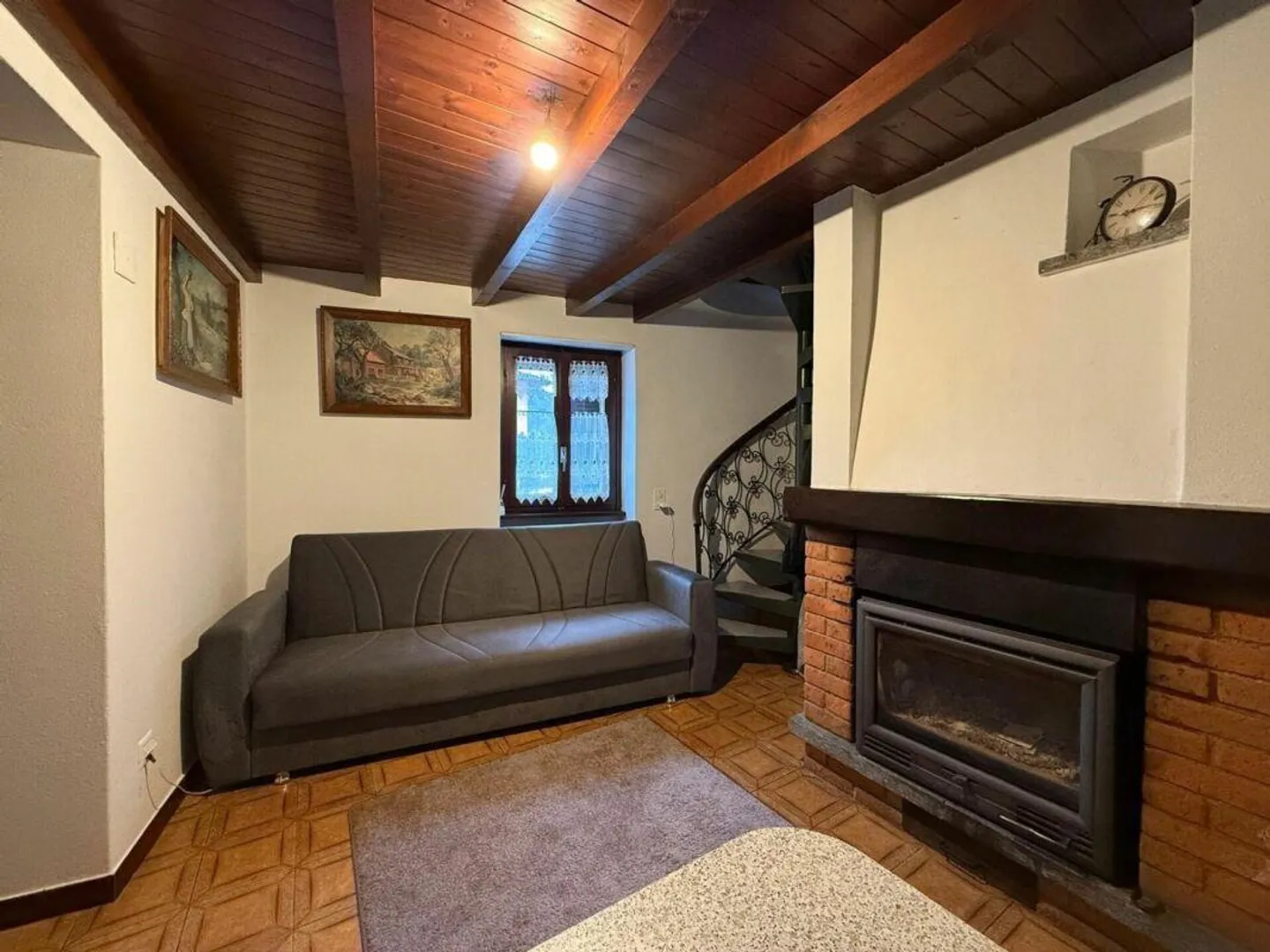 Casa rustica nel centro di Davesco - Foto 2 di 5