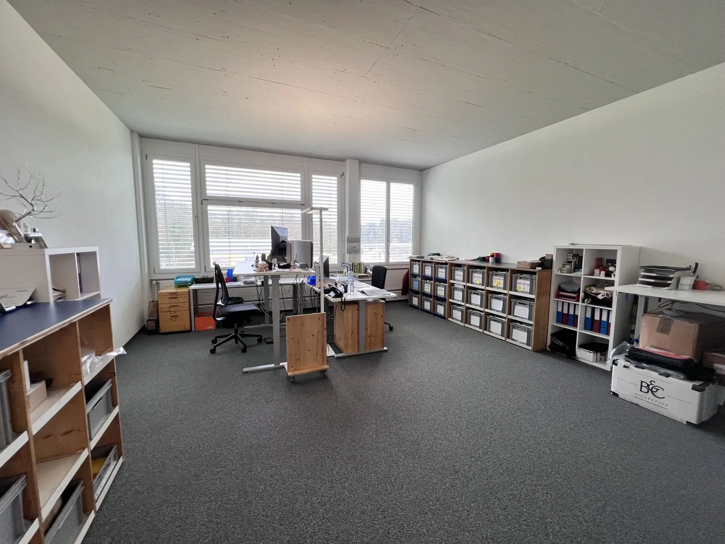 Modern expanded office spaces in the industrial area - Photo 2 of 9