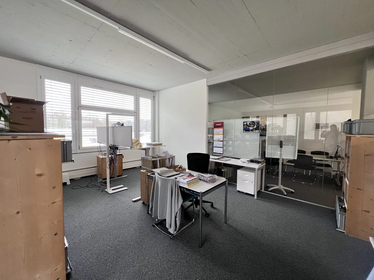 Modern expanded office spaces in the industrial area - Photo 3 of 9