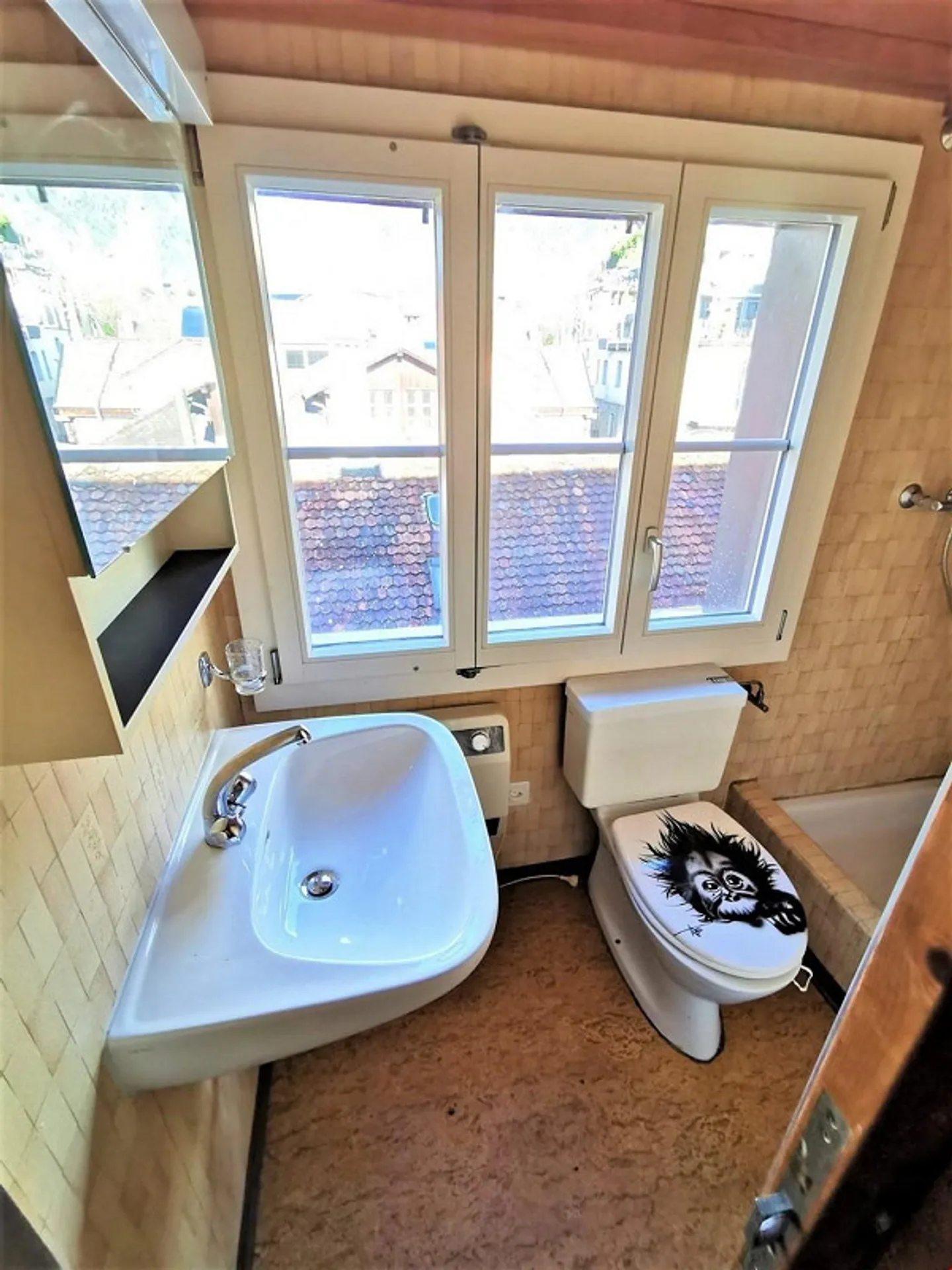 Cozy attic apartment with a snug intermediate floor - Photo 7 of 8