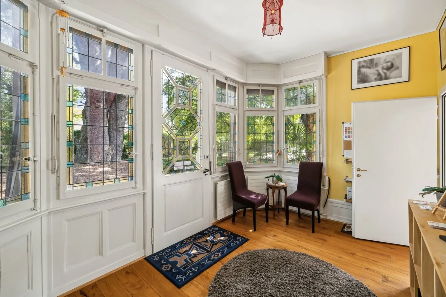 Renovated master house, enchanting park with ancient trees - Photo 13 of 29