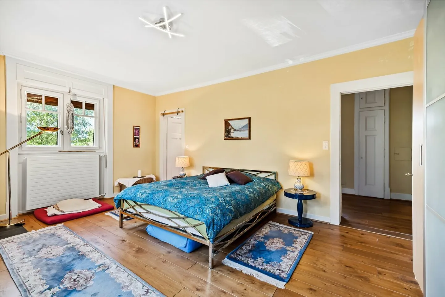 Renovated master house, enchanting park with ancient trees - Photo 17 of 29