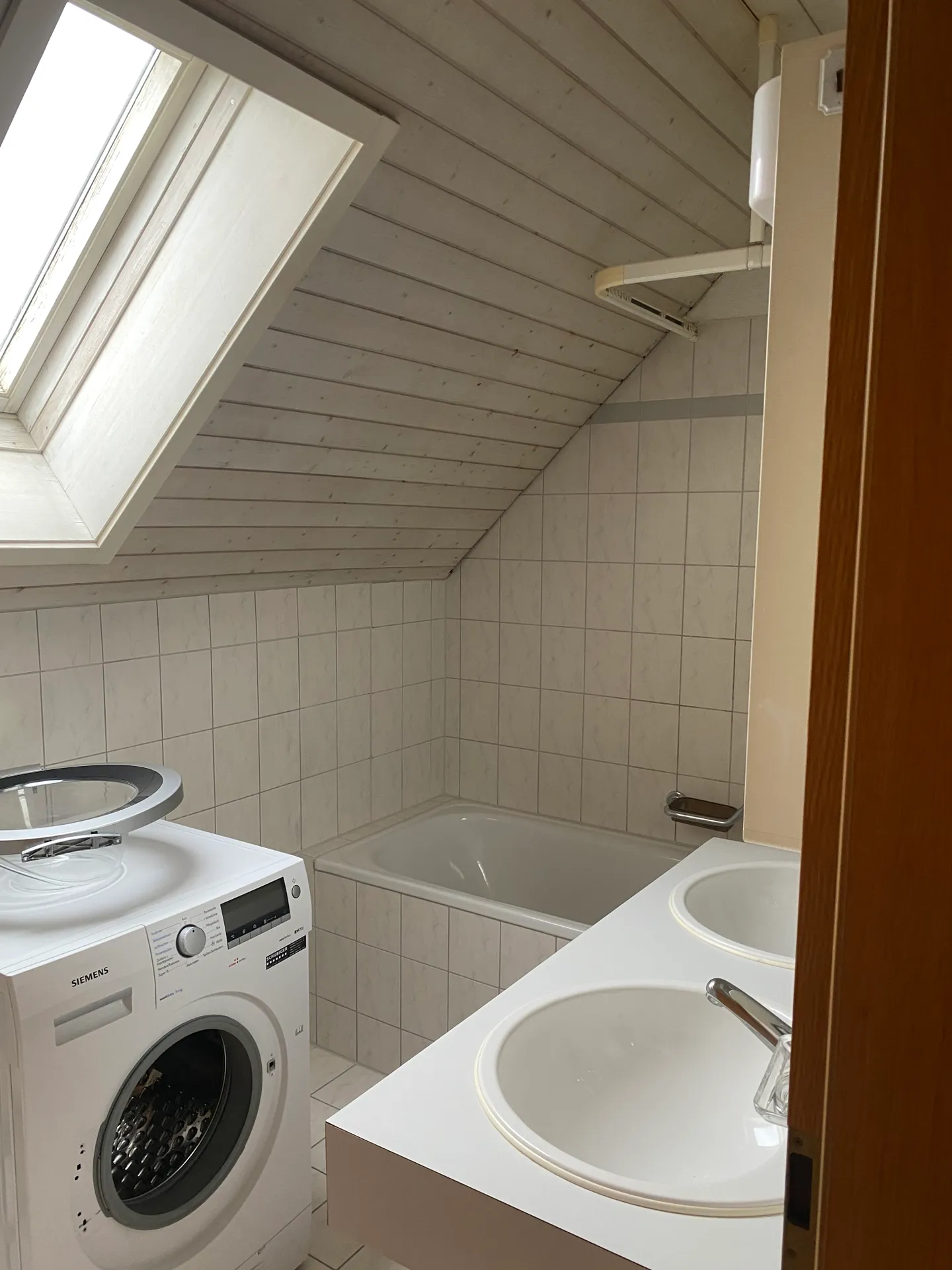 Appartamento Attico Moderno in Affitto - Foto 10 di 14