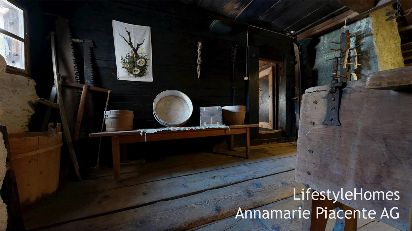 Unique Lover's Object in Davos - Photo 6 of 20