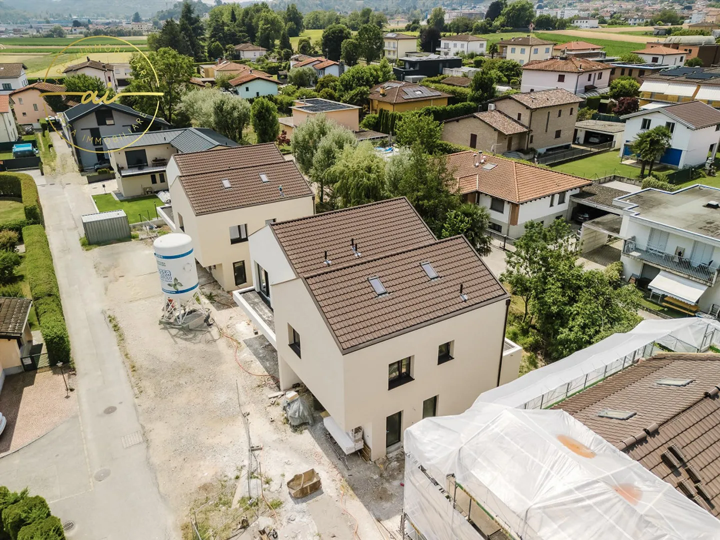 NOUVELLE VILLA EN CONSTRUCTION AVEC JARDIN PRIVÉ - Photo 4 sur 13