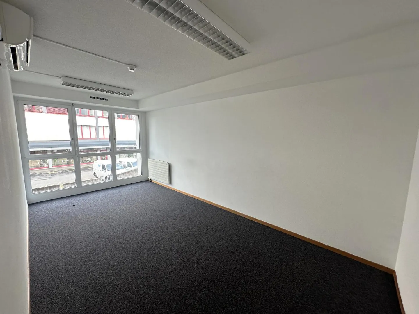 Crissier – Bureau de 149 m² au rez-de-chaussée, près du centre et des accès autoroutiers - Photo 11 sur 14