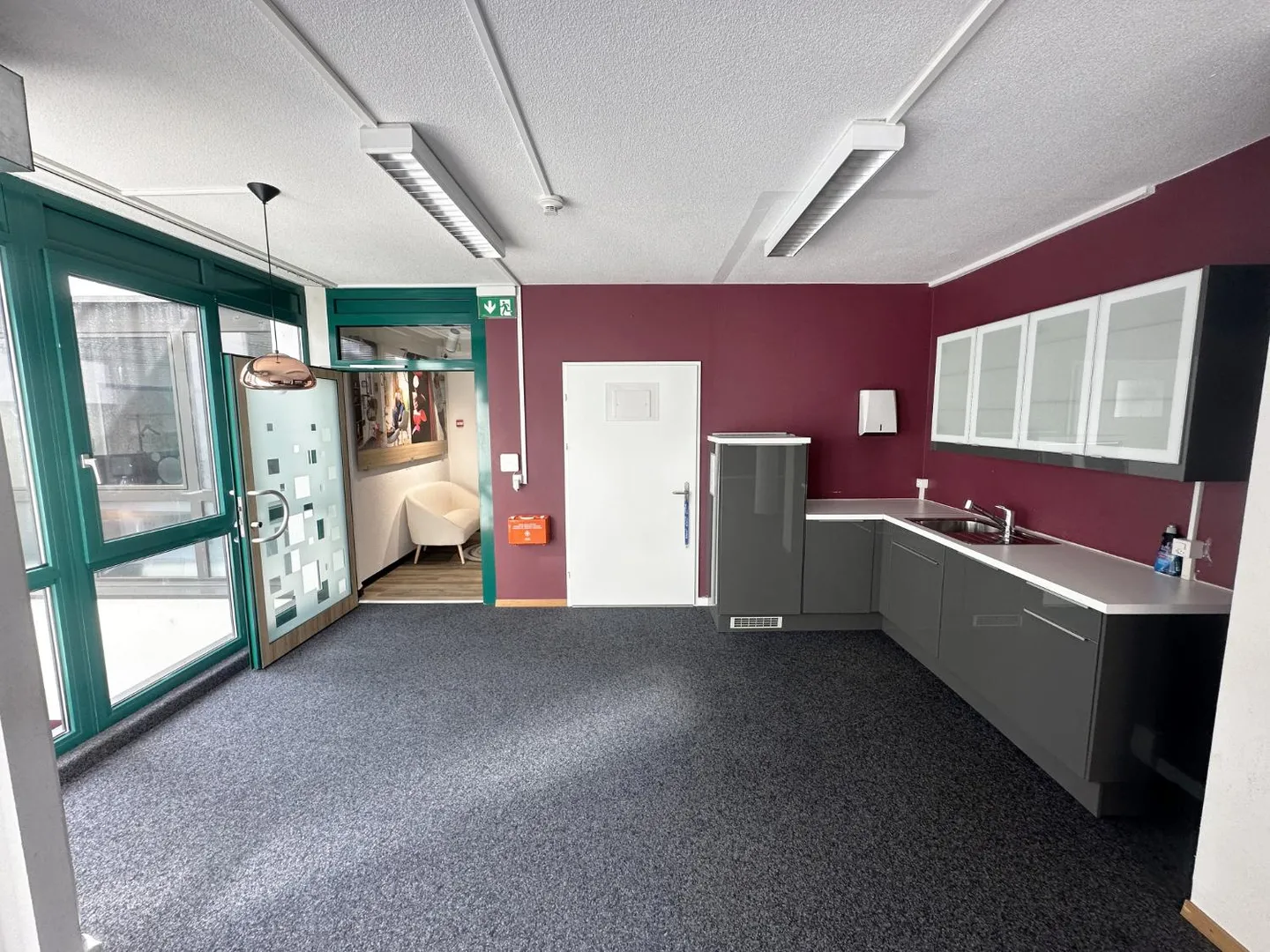 Crissier – Bureau de 149 m² au rez-de-chaussée, près du centre et des accès autoroutiers - Photo 14 sur 14